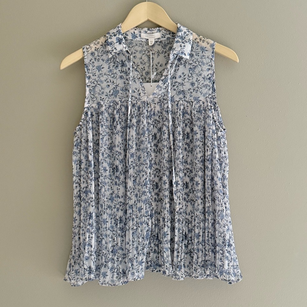 Lauren Conrad Floral Sleeveless Blouse‎ Blue White Size XSmall